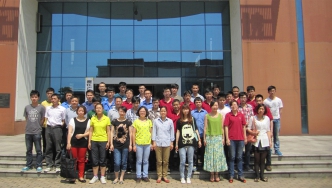 2013年，新藝組織員工電大學習